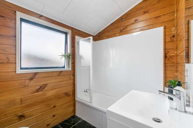 40 Airfield Road Takanini_26