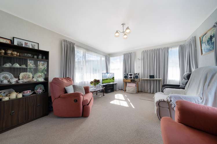 23 Buscomb Avenue Henderson_15