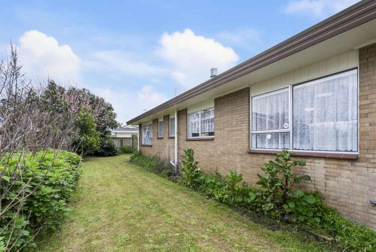 2/24 Waimana Road Conifer Grove_3