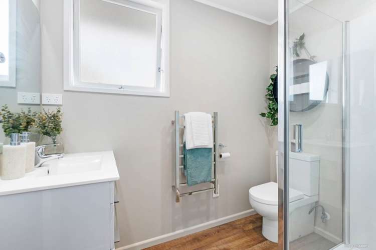 1/20 Gossamer Drive Pakuranga Heights_9