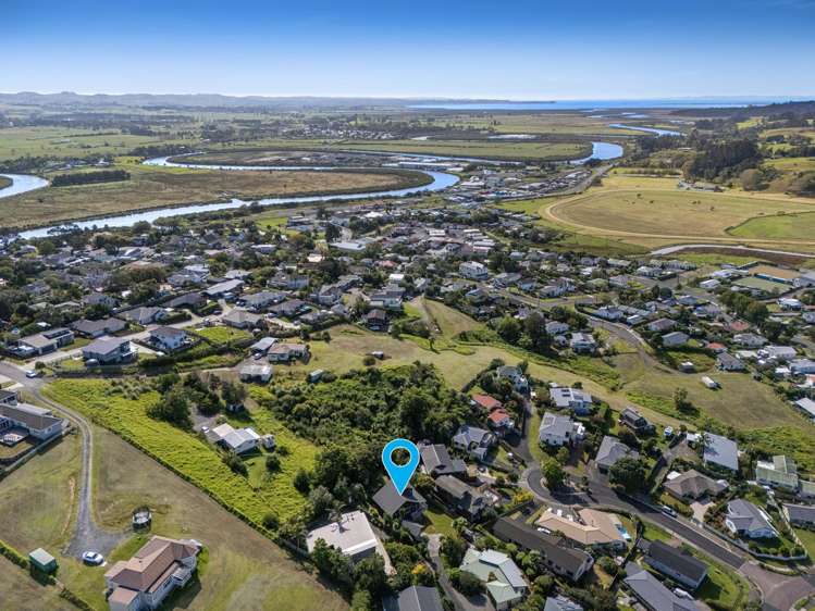8 Empressa Heights Helensville_25