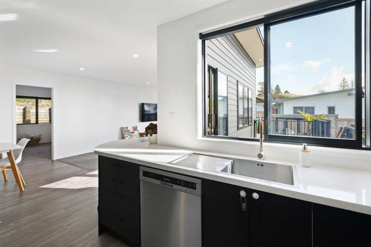 11 Anatere Rise Athenree_9