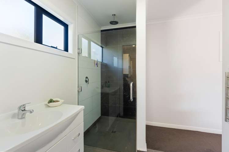 14 Duncans Way Otaki Beach_12