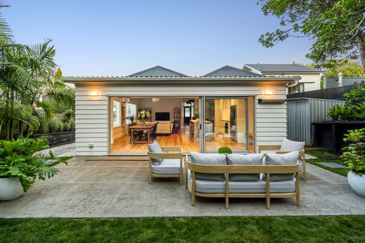 66 Curran Street Herne Bay_14