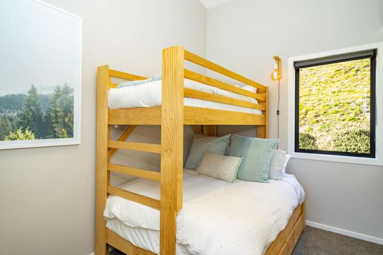 61 McDonnell Road Arrowtown_15