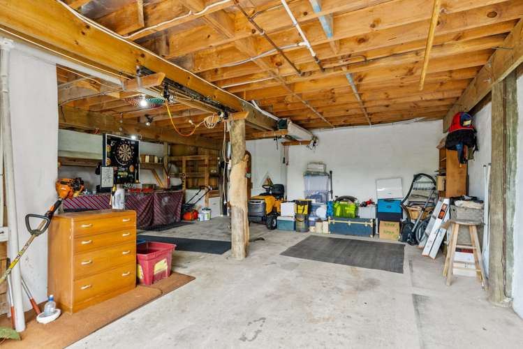 155 Riverside Drive Parahaki_18