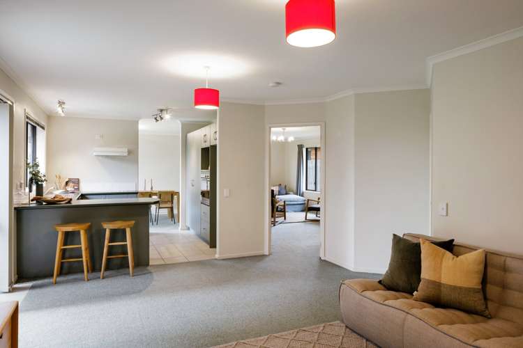 12 Miers Glade Rototuna North_10