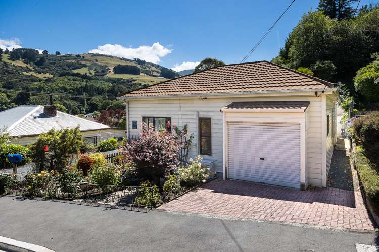 27 Montague Street North East Valley_19