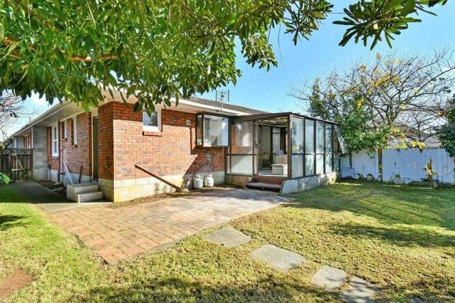 Central location & low maintenance
