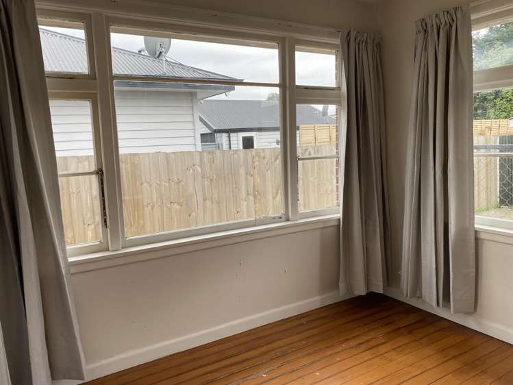 57 Vivian Street Burwood_8