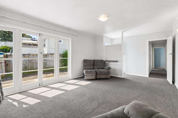 11 Pitcairn Place_4