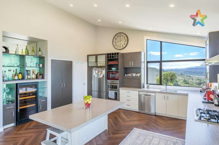 13a Winifred Way Belmont_17