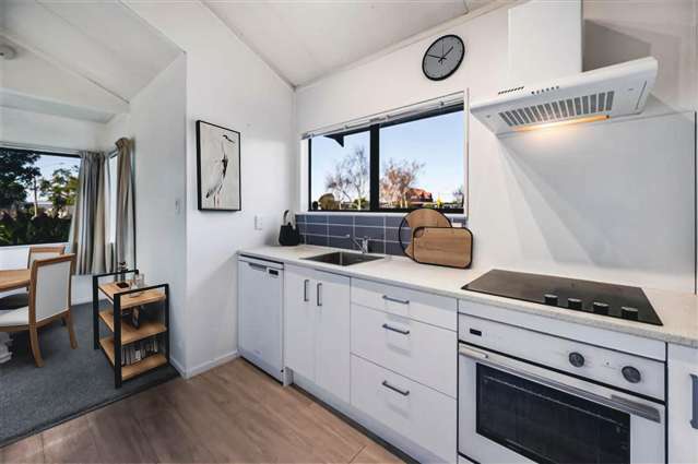 42 Whiting Crescent Greenmeadows_2