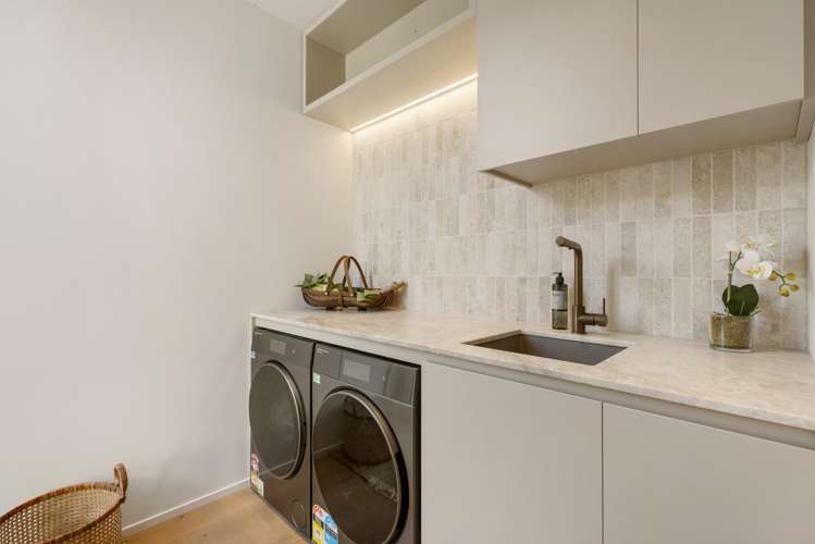 2 McFarlane Terrace Wanaka_32