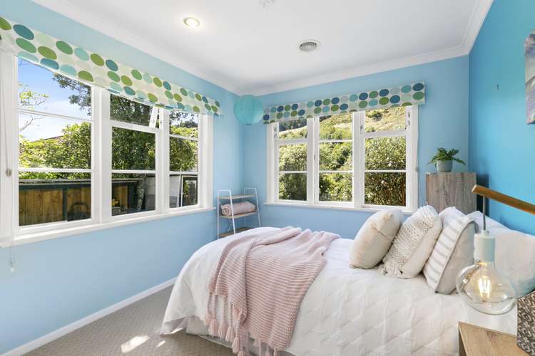 54 Collins Avenue Tawa_12