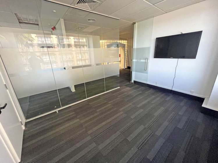 Unit B, L/15 Osterley Way Manukau_5