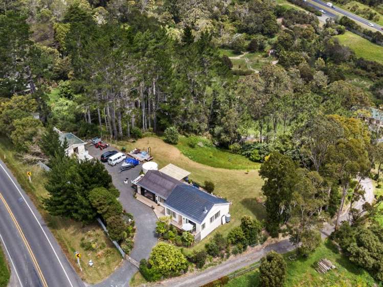 1258 East Coast Road Redvale_28