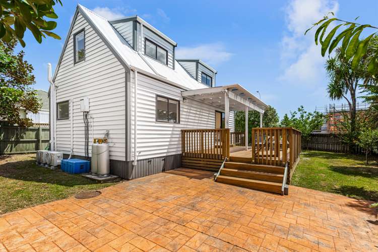 2/12 Neil Avenue Te Atatu Peninsula_17