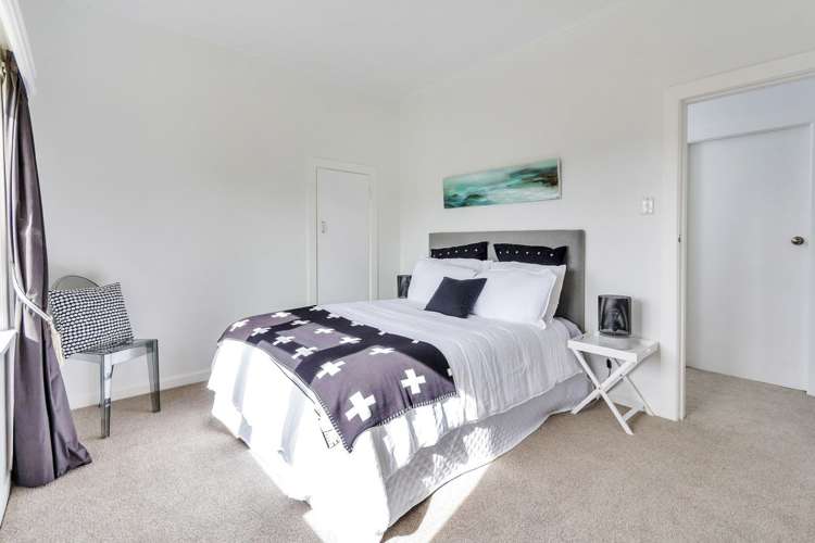 727 East Coast Road Browns Bay_17