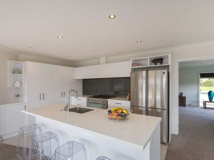 171 Pacific Drive Fitzherbert_7