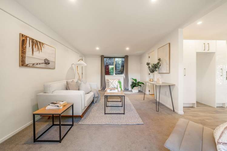 90 Blue Mountains Road Pinehaven_2