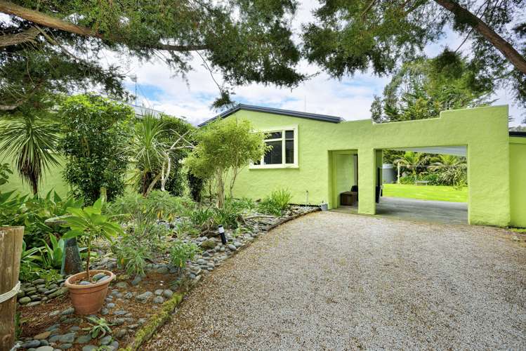 27 Ymca Road Mahia_21