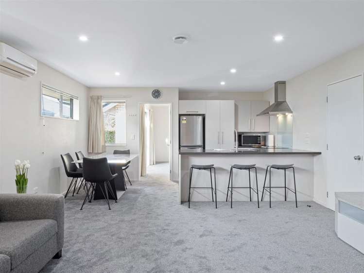 9 Charente Way Yaldhurst_7