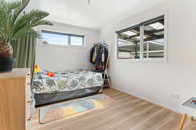 20 Short Street Solway_12