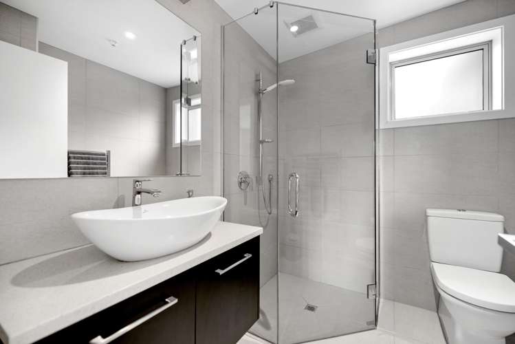 2/15 Melbourne Street Queenstown_17