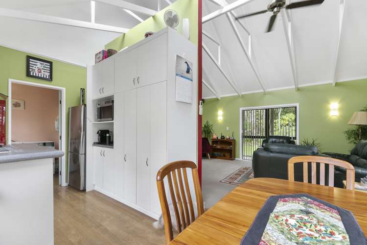 211 Miromiro Road Normandale_4