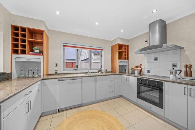 32 Cody Crescent Lansdowne_4