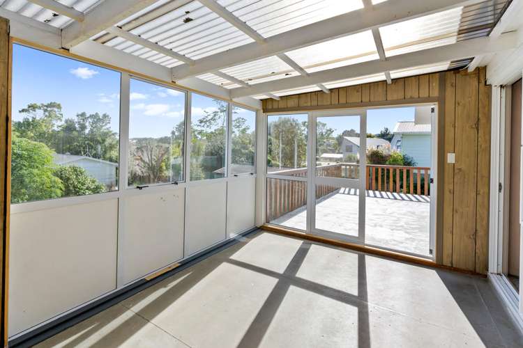 8 Earls Place Onerahi_5