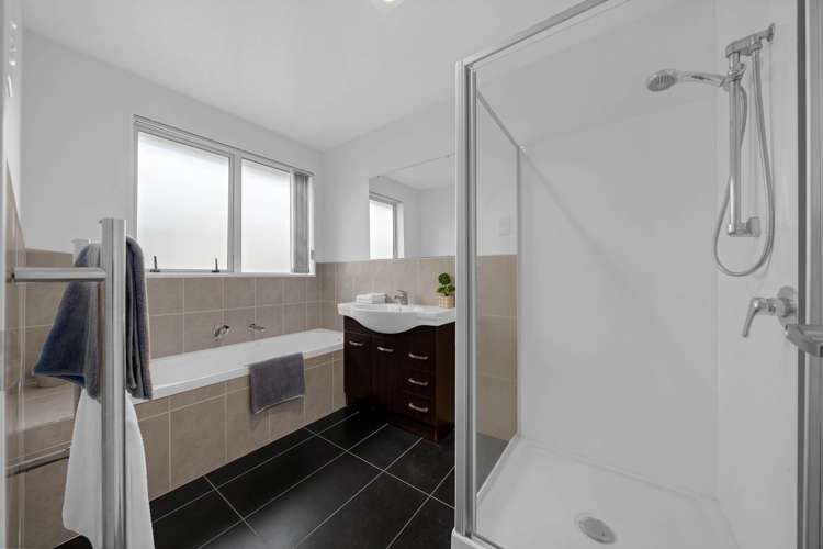 4 Phar Lap Crescent Takanini_30