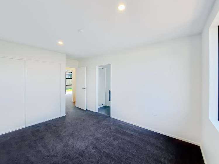 10 Kura Lane Aranui_3