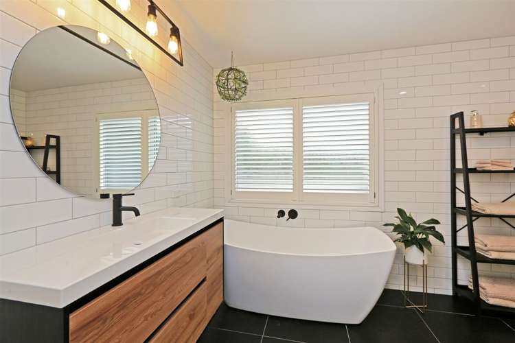 141 West Road Pakipaki_14