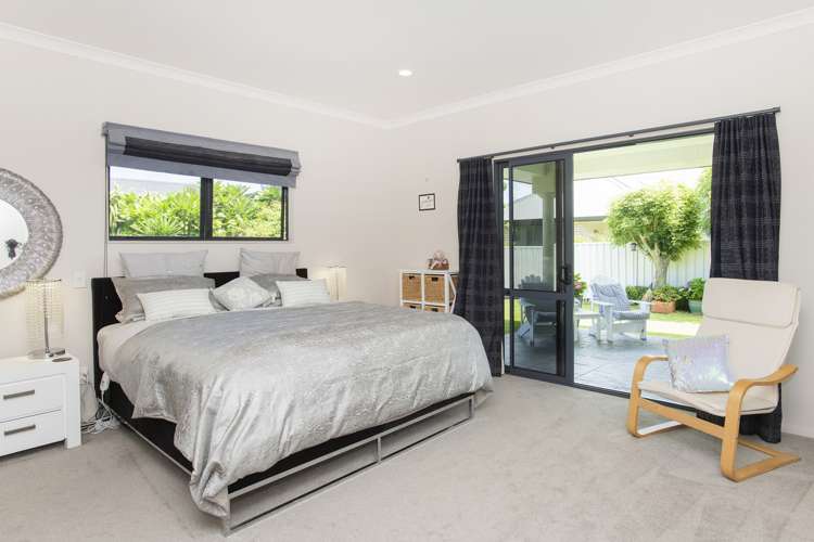 98 Potae Avenue Lytton West_9