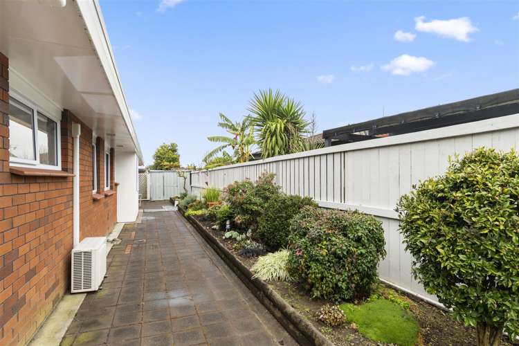 17b Azalea Dell Mount Maunganui_15