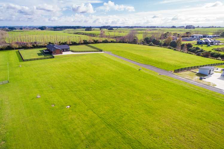 62 Hartwell Drive Kelvin Grove_14