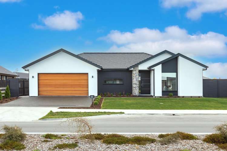 22 Verdeco Boulevard Lincoln_0