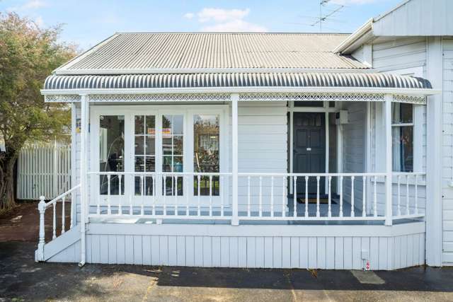 51 Woodward Road Mount Albert_1