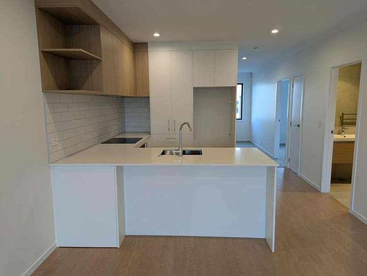 10/18 Rigby Drive Whenuapai_2