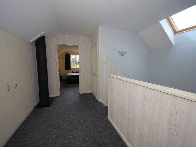 42 Cathedral Drive Manapouri_24