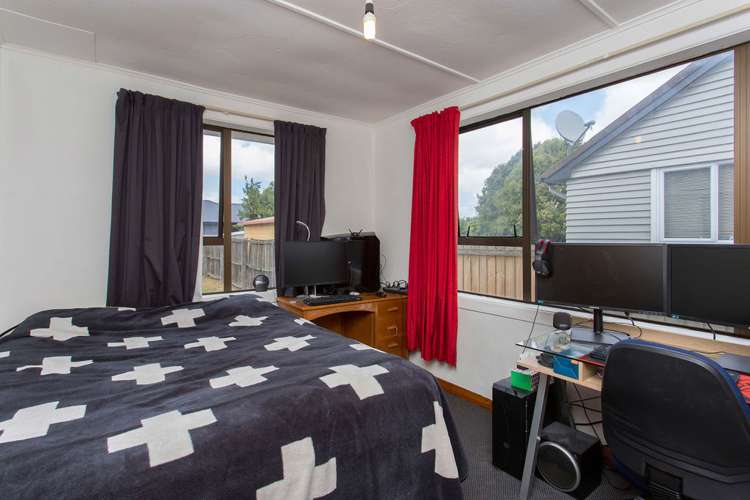 19 Avro Crescent Hornby_7