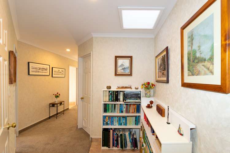 8 Dules Walk Taradale_13