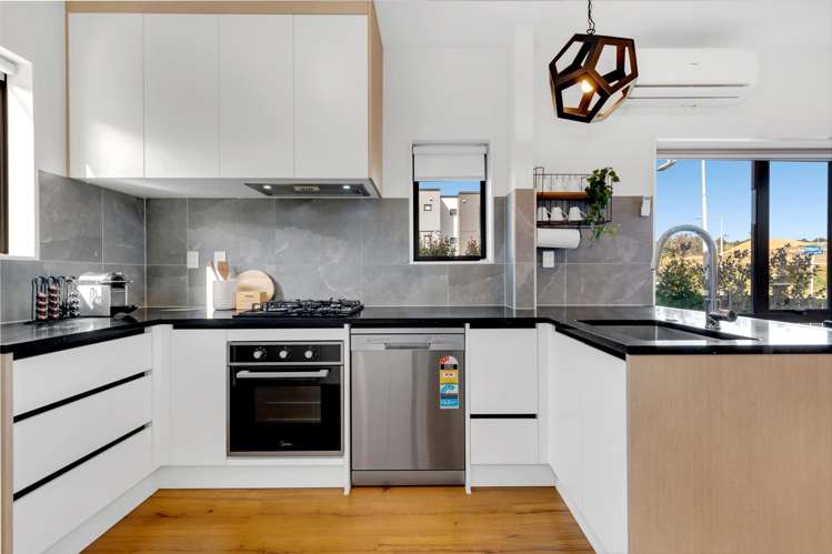 28 Treeline Lane Flat Bush_4