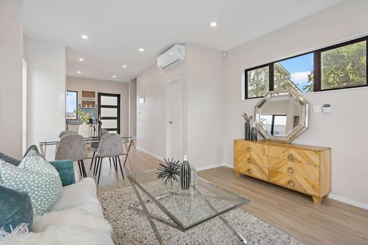 2/80 Ruawai Road Mount Wellington_5