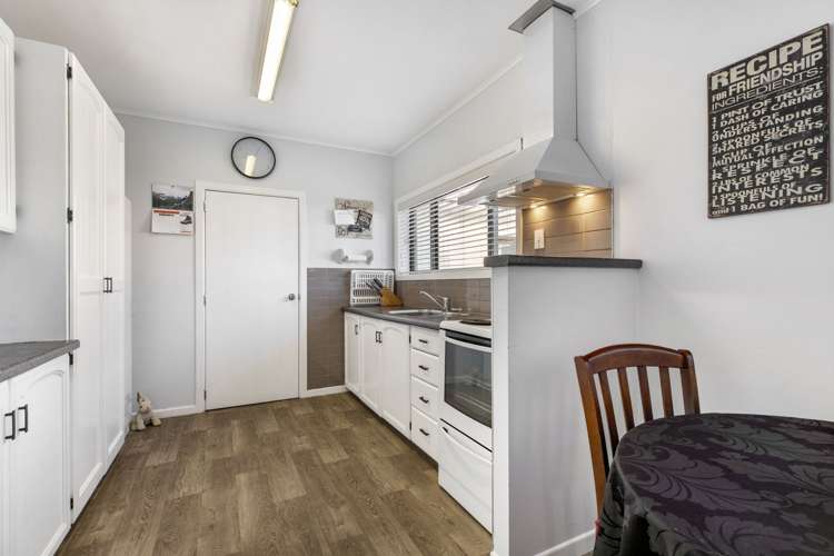 55 Howe Street Howick_11