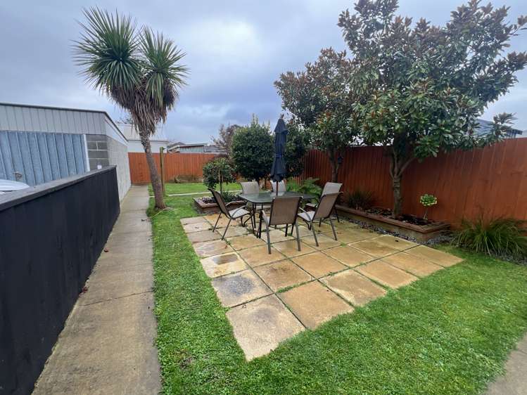 2/41 Roberta Drive Somerfield_12