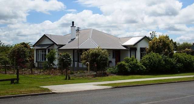 74 Pembroke Road Stratford_1