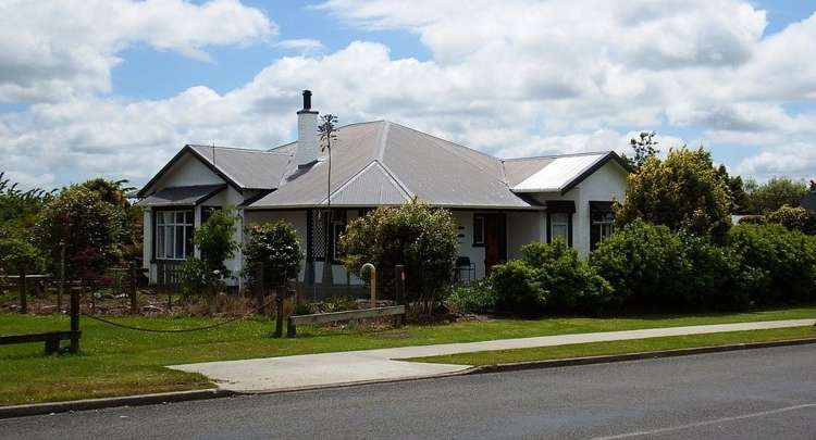 74 Pembroke Road Stratford_1